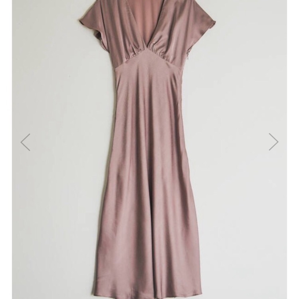 Stelen from NEED Supply Mauve V-Neck Dress